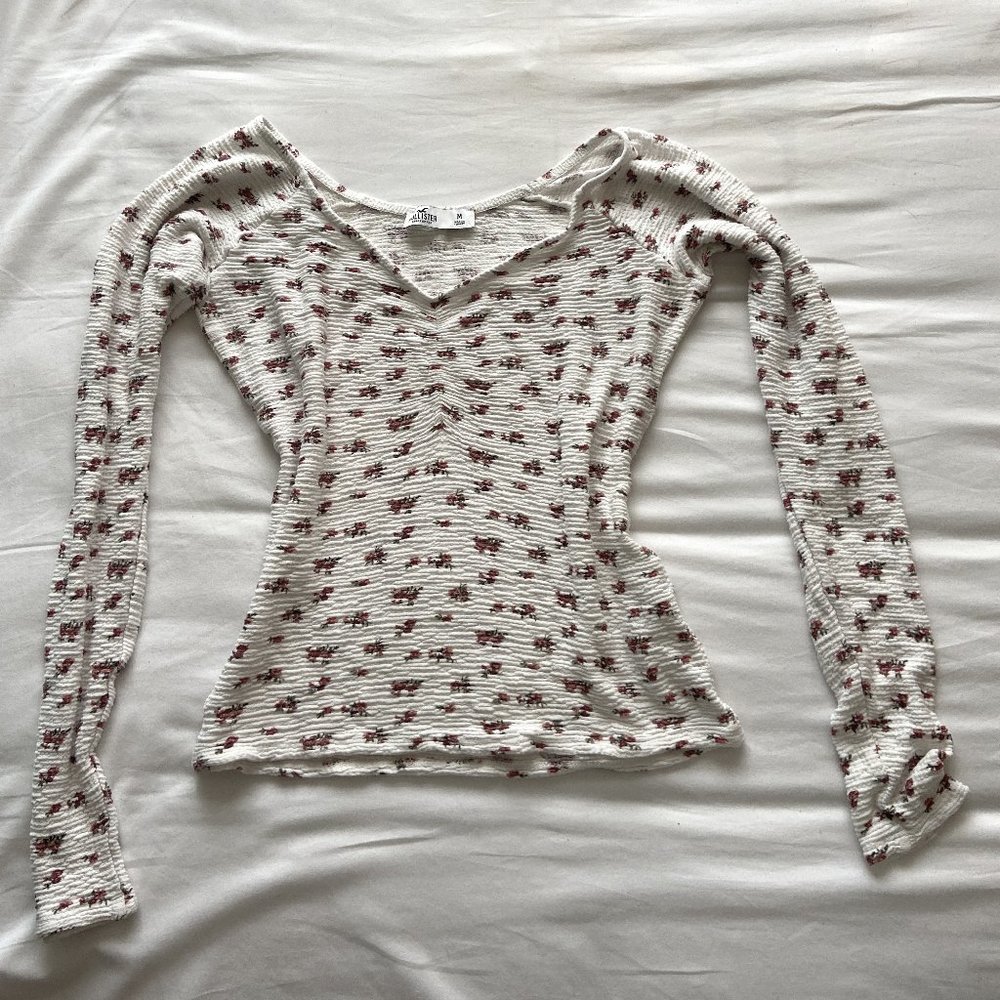 Hollister Summer Ribbed Long Sleeve (size M)